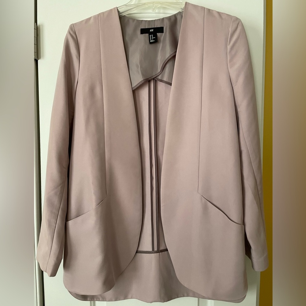 H&M Soft Blush open clean lined long blazer Size 10